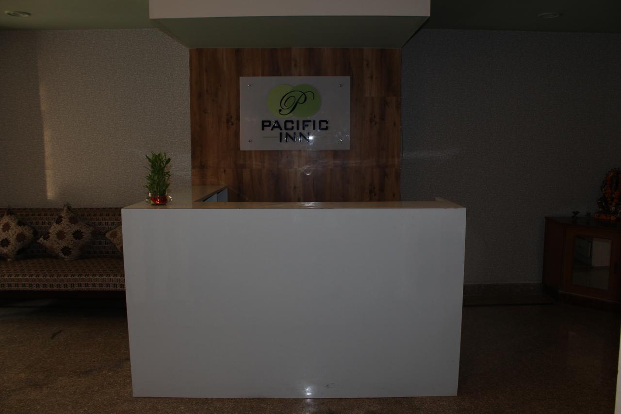 Pacific Inn Eco Central Γκουργκάον Εξωτερικό φωτογραφία